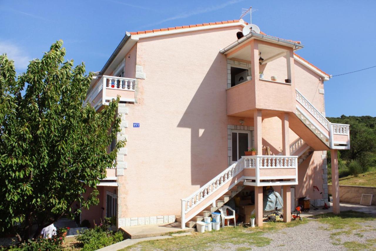 Apartments With A Parking Space Kampor, Rab - 5029 Экстерьер фото