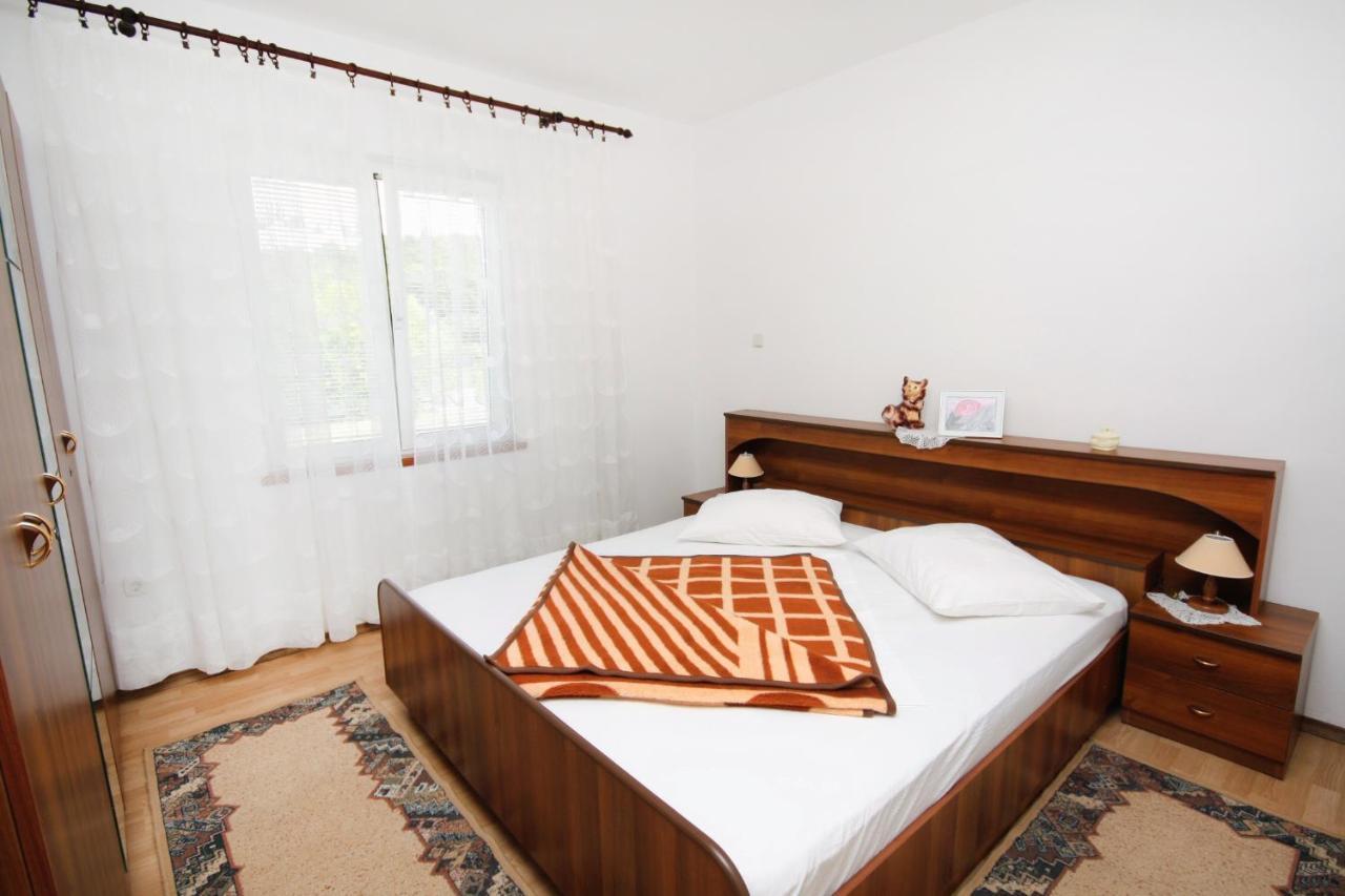 Apartments With A Parking Space Kampor, Rab - 5029 Экстерьер фото